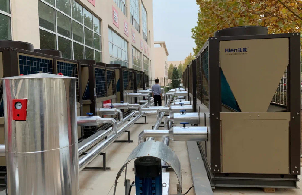 借助空氣能熱泵供暖系統(tǒng)，提高養(yǎng)殖場采暖效率